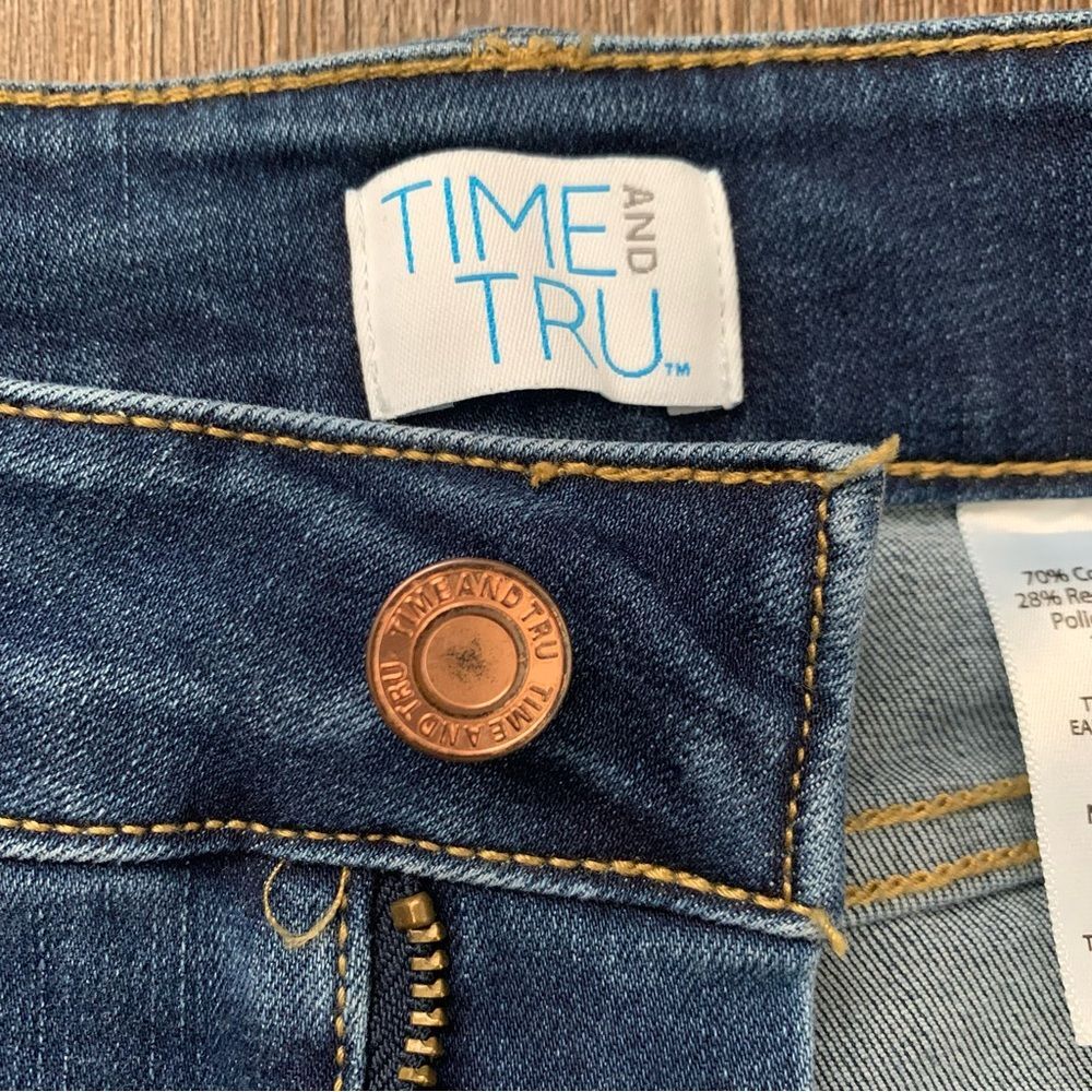 Time and Tru Jeans Size 16 - Picture 4 of 7